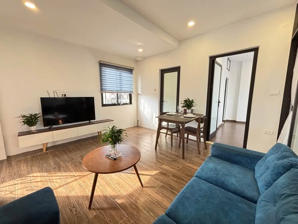 2BR in Gary Home, West Lake