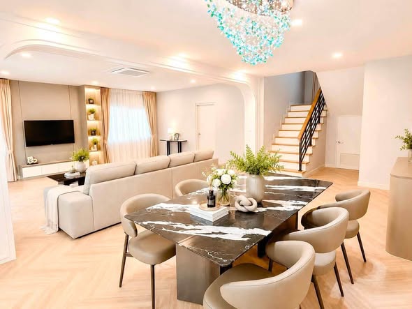 Detached 2-Storey House for Rent in Centro Bangna Phase 2