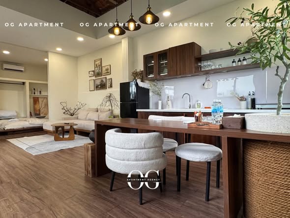 Wabi-Sabi 1BR in District 1