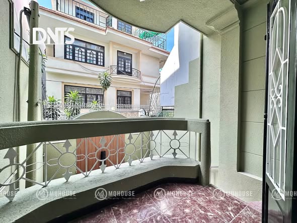 Spacious 1BR in District 1 with Bright Balcony