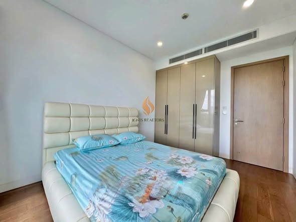 2BR River Thu Thiem Apartment with Landmark 81 View