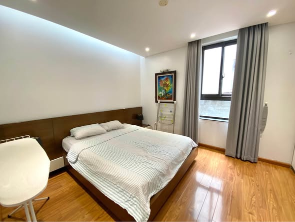 2 Bedroom Luxury Serviced Apartment near Truc Bach Lake