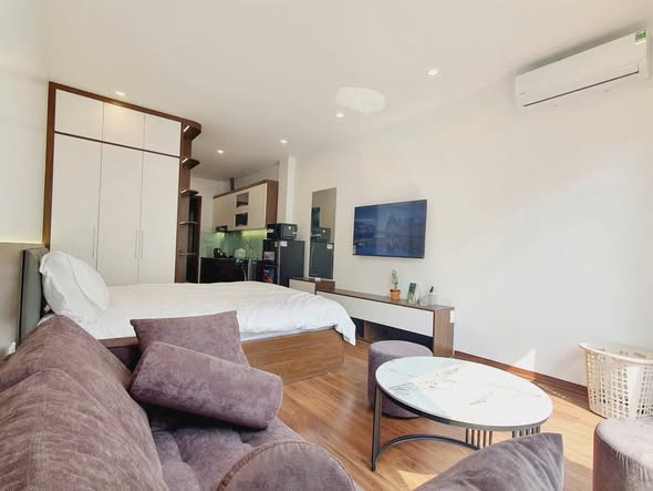 New Au Co Studio in Tay Ho