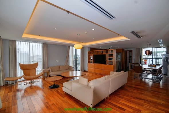 Spacious 3-Bedroom Apartment in Hoan Kiem