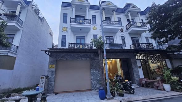 Spacious 4BR house for rent in Phú Hòa, Thủ Dầu Một