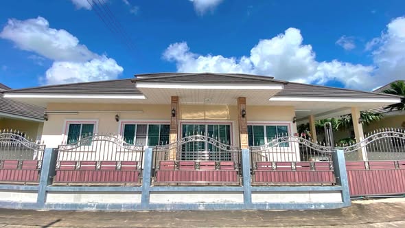 Single-storey 3-Bedroom House near Mabprachan Reservoir