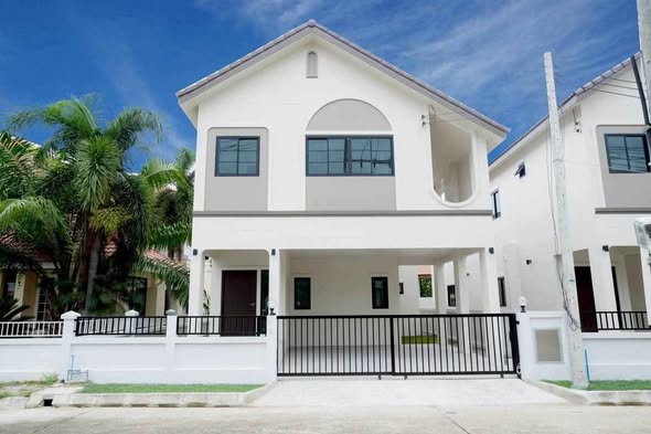 Brand-New Fully Furnished Four-Bedroom House at Kulpan Ville 9