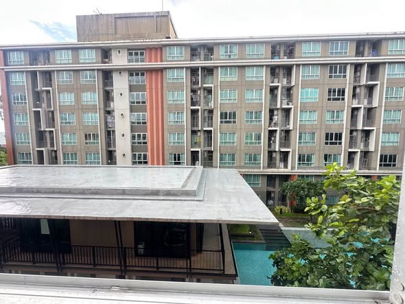 Fully Furnished 1BR Pool View at D Condo Hyde Chiang Rai