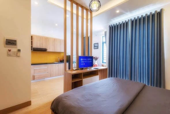Fully Furnished Studio with Balcony in Khue My Dong 7