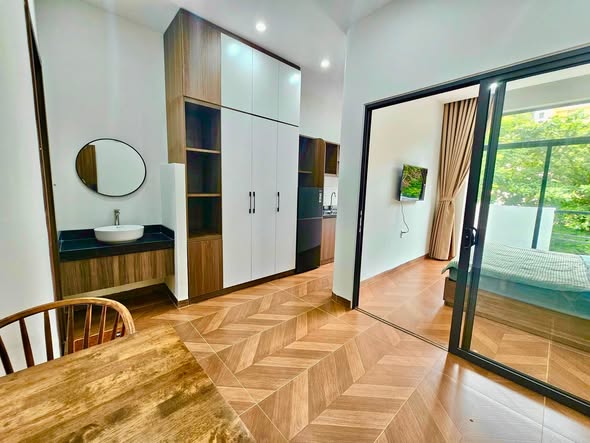 One-Bedroom Fully Furnished Near the Beach