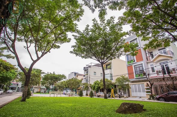 Bright Park-View Studio Near Beach in Da Nang