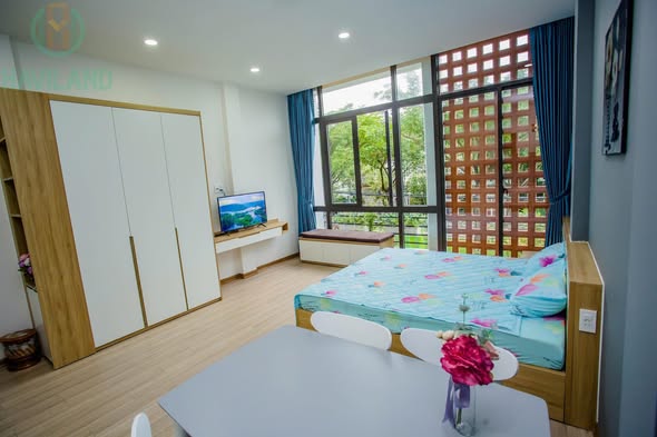 Bright Park-View Studio Near Beach in Da Nang