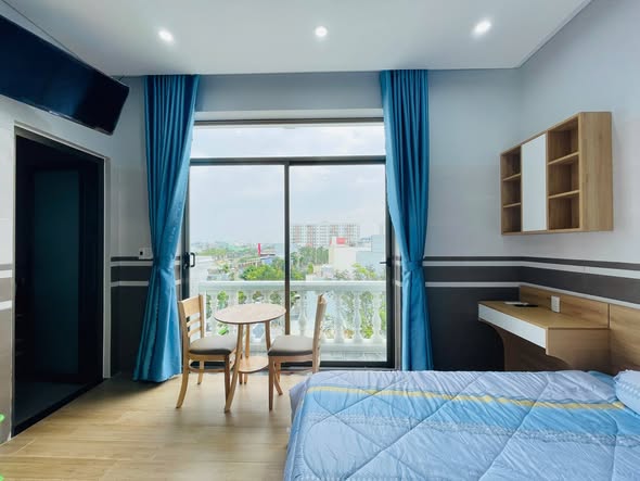 Fully Furnished Studio with Private Balcony in Le Thach, Da Nang