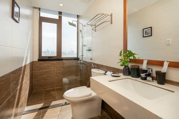 Fully Furnished Two-Bedroom Apartment with Swimming Pool on Phuoc Truong 9
