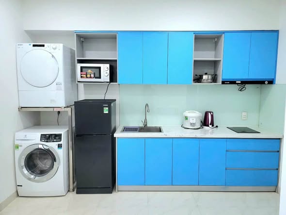 New Fully Furnished One-Bedroom Apartment near Pham Van Dong Beach
