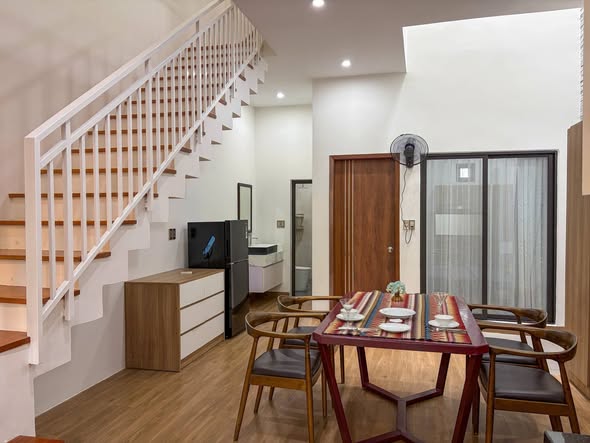 Brand-New Fully Furnished Three-Bedroom Park-View House on Da Man 3