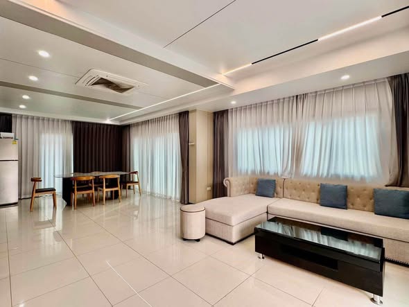Pet-Friendly Four-Bedroom Pool Villa at The Lake Huai Yai