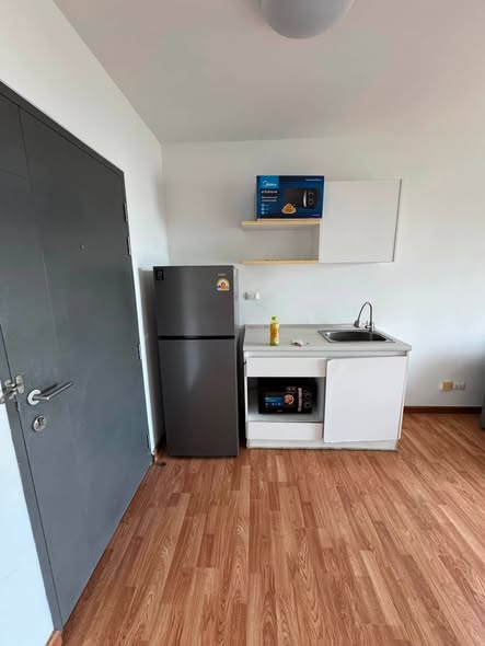 Fully Furnished One-Bedroom Corner Condo with City View at The Trust South Pattaya