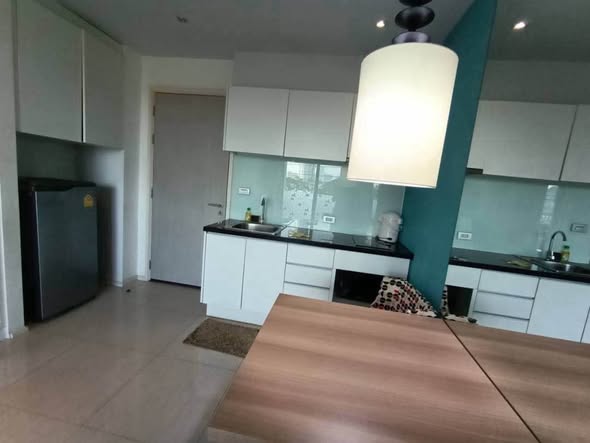 Fully Furnished One-Bedroom Condo at Atlantis Condo Resort Jomtien