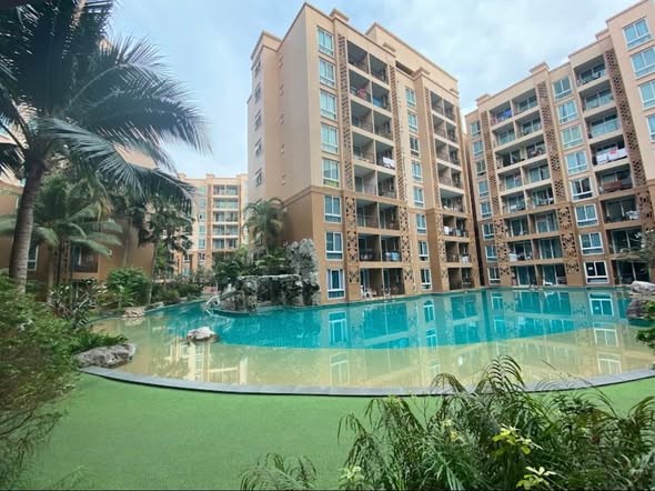 Fully Furnished One-Bedroom Condo at Atlantis Condo Resort Jomtien