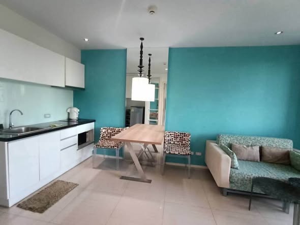 Fully Furnished One-Bedroom Condo at Atlantis Condo Resort Jomtien