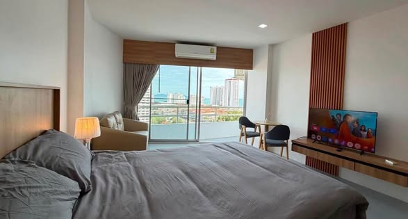 Fully Furnished Studio Condo with Sea View at View Talay 1 Pattaya