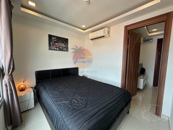 Fully Furnished One-Bedroom Condo at Arcadia Beach Resort Pattaya