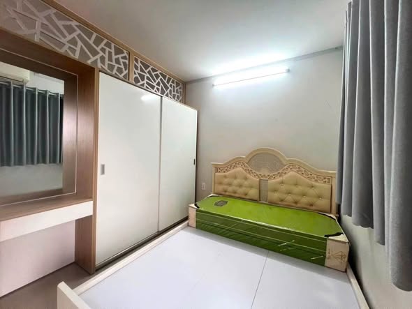 Fully Furnished One-Bedroom Apartment with View at Hiep Thanh 3