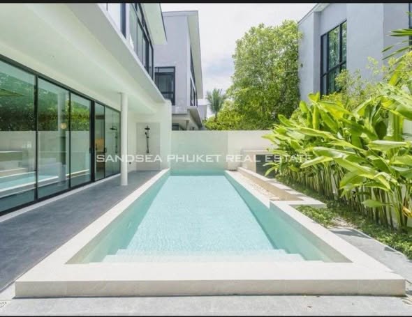 Brand-New Pet-Friendly Three-Bedroom Pool Villa with Private Gym in Pasak