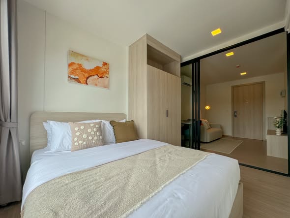 Fully Furnished One-Bedroom Condo with Free Wi-Fi at Dcondo Reef Kathu