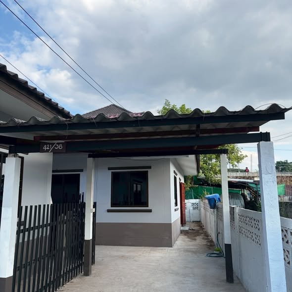 Phokhun Five-Way Intersection House for Rent (Move-in Ready)