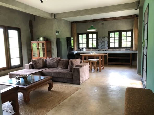 Tranquil 2.5 Bedrooms + 2 Bathrooms Waterfront Home for Long-Term Stay