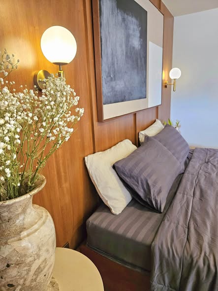 One-Bedroom Condo with Open View at Srithana 2 in Nimman