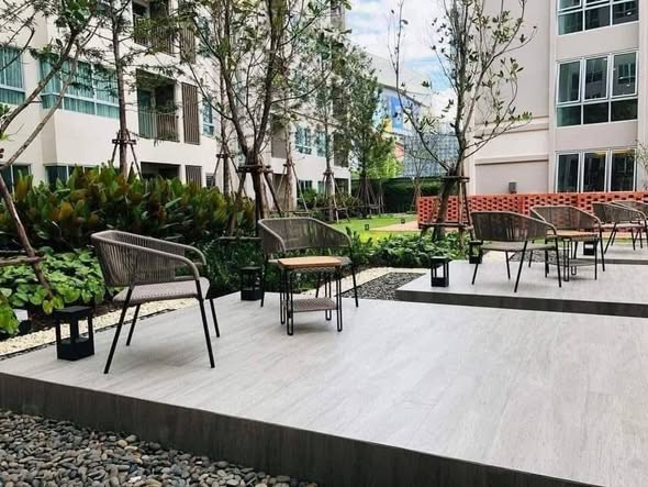 Move-In Ready One-Bedroom Condo with Exterior View at D Condo Rin