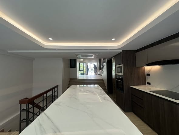 Newly Renovated Pet-Friendly Four-Bedroom Townhome at Regent 71