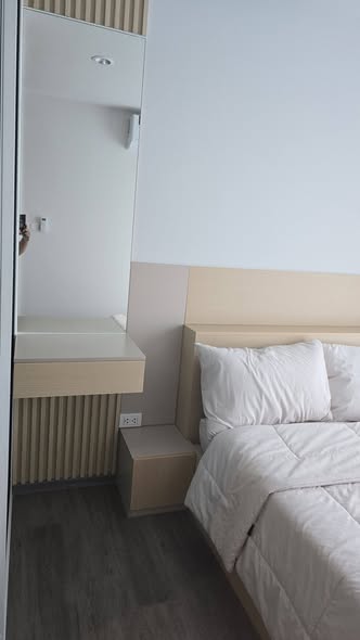 Fully Furnished One-Bedroom Condo on the 19th Floor at Regent Home Bangna