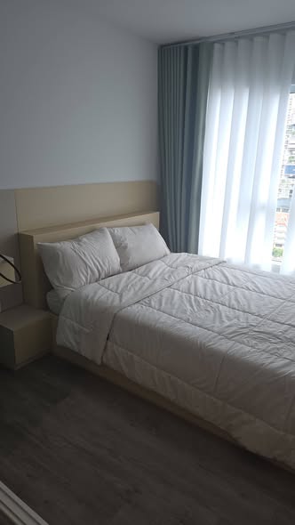 Fully Furnished One-Bedroom Condo on the 19th Floor at Regent Home Bangna