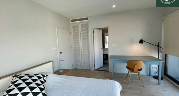 Bright One-Bedroom Corner Condo with City View at Noble Remix Thonglor