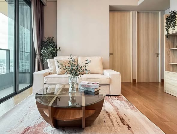 🏙️ Condo for Rent – The Lumpini 24 Sukhumvit 24 | Luxury Condo | Near BTS Phrom Phong | Near International Schools | Ready to Move In