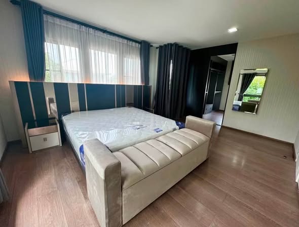 Spacious Four-Bedroom Detached House at Mantana Bangna KM.7