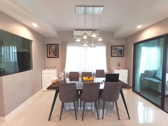 South-Facing Four-Bedroom Detached House at Mantana Bangna KM.7