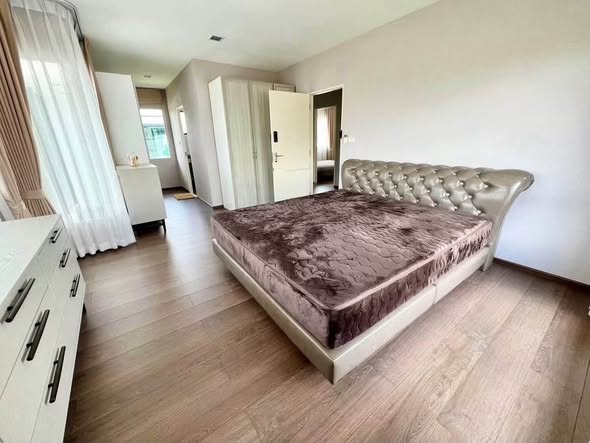 South-Facing Four-Bedroom Detached House at Mantana Bangna KM.7