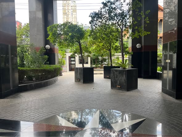 Fully Furnished Three-Bedroom Penthouse with Maid’s Quarter at Chavana Place Ari 4