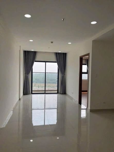 Unfurnished Two-Bedroom Apartment with Balcony at Minh Quoc Apartment