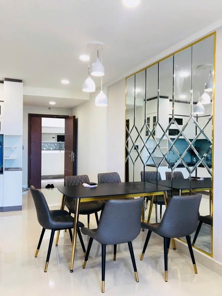 Fully Furnished Two-Bedroom Sea-View Apartment in Block A at Gateway