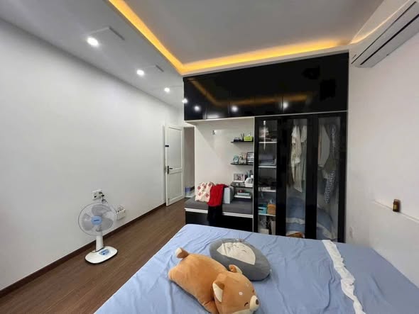 Fully Furnished Three-Bedroom House with Motorbike Parking on Ba Cu Street