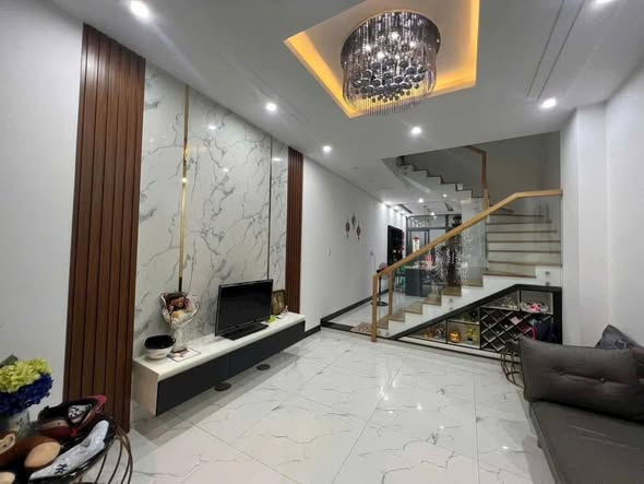 Fully Furnished Three-Bedroom House with Motorbike Parking on Ba Cu Street
