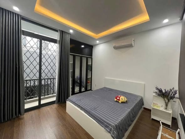 Fully Furnished Three-Bedroom House with Motorbike Parking on Ba Cu Street