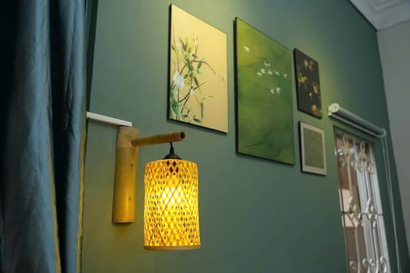 Bright Fully Furnished Studio with Balcony Near West Lake in Quang An