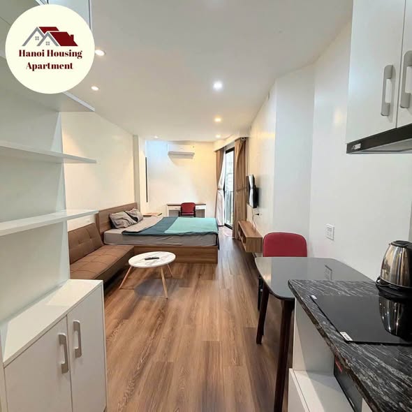 Spacious Fully Furnished Studio with Balcony Near West Lake on Thuy Khue Street